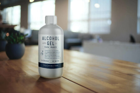 Viña Concha y Toro dona 50 mil litros de alcohol gel para combatir al COVID-19 en Chile